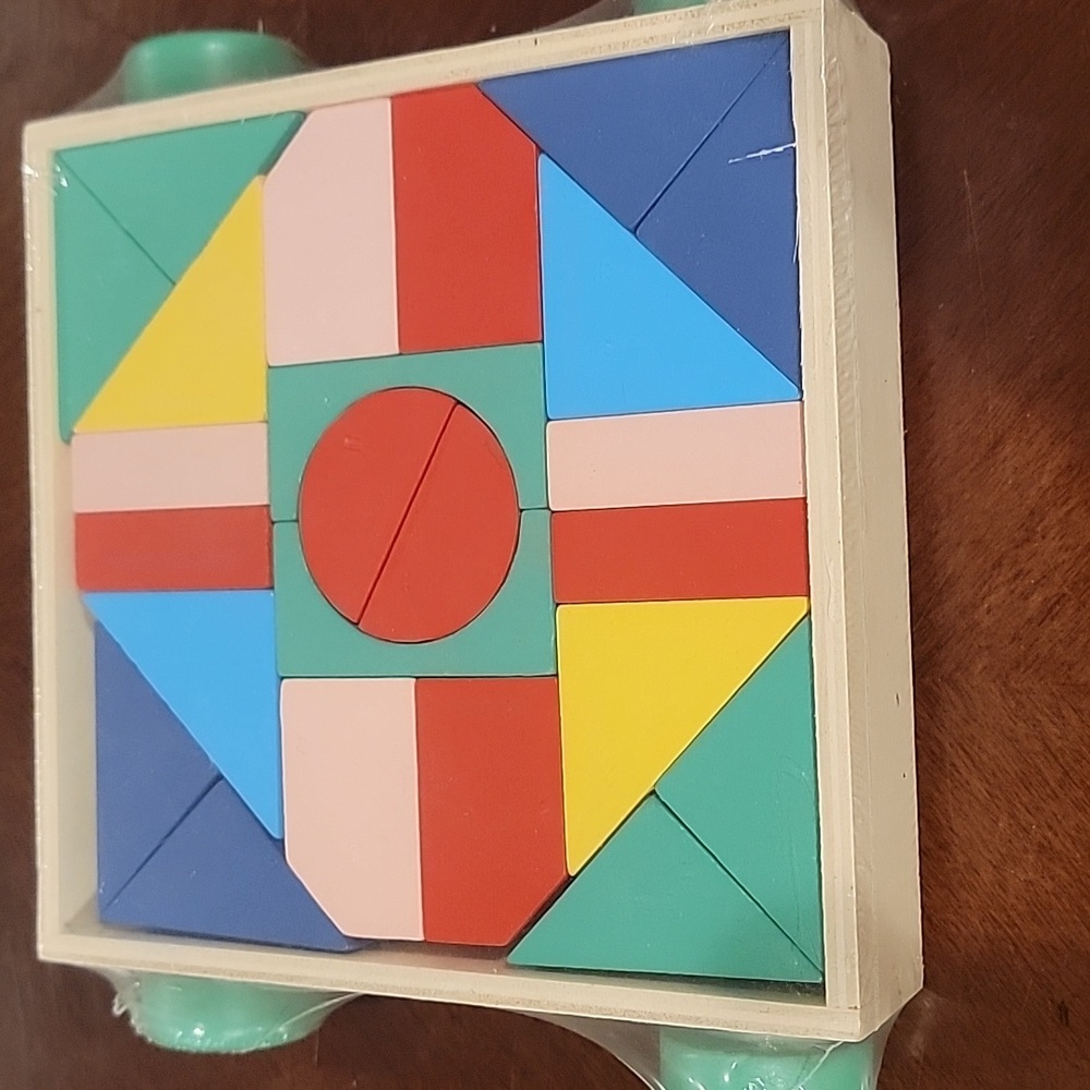 (J26) Wooden Building Blocks with pull wagon